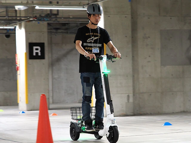 渦巻く反対意見。それでもホンダ発のベンチャーが 「電動キックボード」をつくったワケ