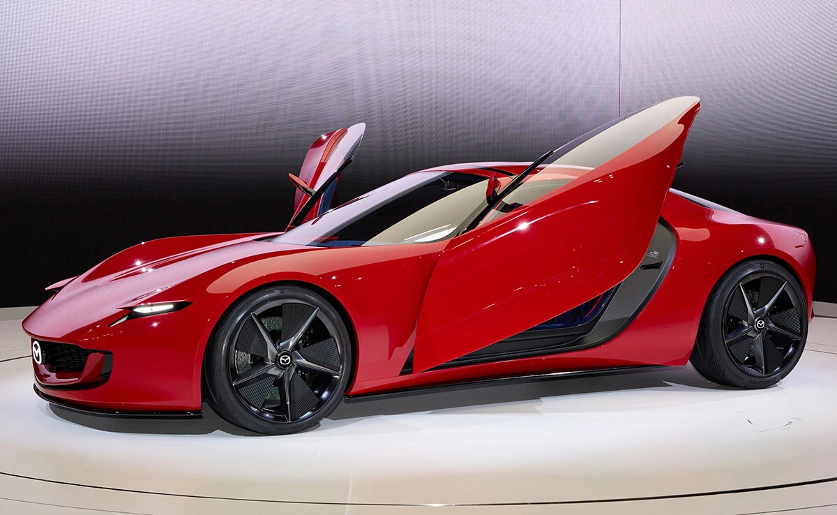 第1位　マツダ「アイコニックSP」マツダの毛籠勝弘社長はアイコニックSPについて、「今後の決意を象徴するモデル」とキッパリ。気になる市販化はあるのか!?