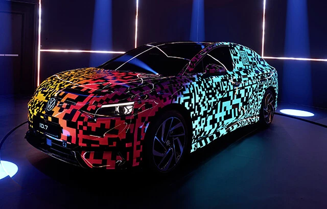 フォルクスワーゲン ID.7 フォルクスワーゲンは新型ID.7のカムフラージュ仕様を公開。現時点で判明しているのは航続距離で、最大約700㎞(WLTPモード値)とのこと