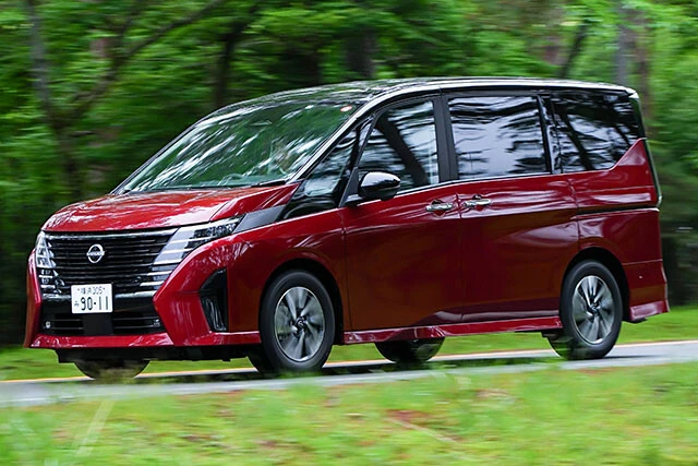 第8位「日産 セレナ」新型セレナの最上級モデルは479万8200円。税金やオプションを含めると500万円を突破。ぶっちゃけ格上の日産エルグランドが買える