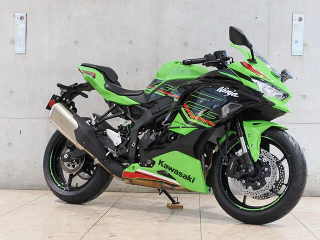 【第1位】カワサキ ニンジャZX-4RR 価格未定 2月1日に北米と欧州で発表されると、大きな注目を集めた。今回、ニッポン初公開となりファンは感涙。気になる発売時期は今秋を予定