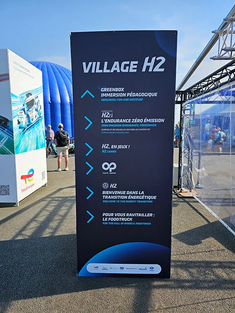 ル・マン24時間レース会場内に設営されたH2ビレッジでは、水素を燃料にするレーシングカーの試作車などが展示され、観客をくぎづけに