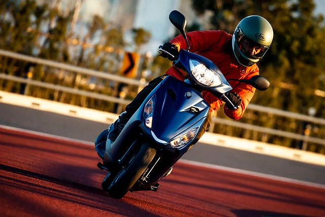 【0⇒60km/h計測結果・第5位…7秒113】ヤマハ「アクシスZ」価格：27万1700円。ボディサイズは全長1790㎜×全幅685㎜×全高1145㎜。最高出力8.3PS。車重100㎏。ラゲッジ容量は5車中最大