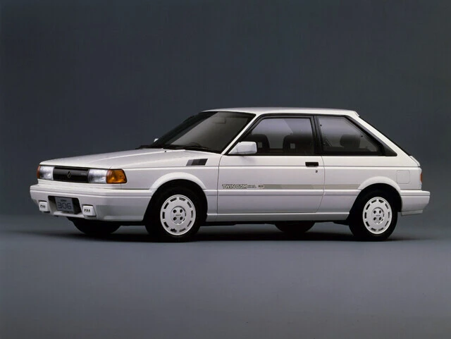 1985年 6代目サニー(B12) ボディは3ドアハッチバック。サスは独自のセッティングが施されていた