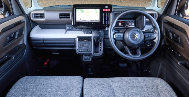 質感が飛躍的にアップしたインパネ。軽とは思えぬレベルに仕上がっている