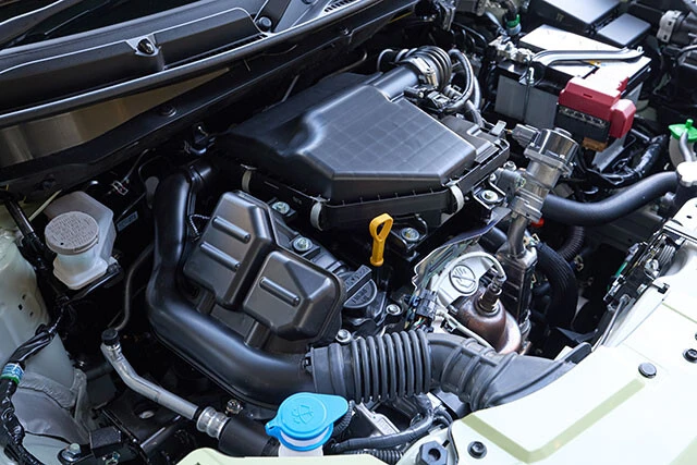 パワートレインは3気筒1.2Lのマイルドハイブリッドを搭載。試乗車のWLTCモード燃費は24.5㎞/L