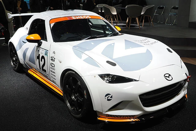マツダ「スピリットレーシング ロードスターCNFコンセプト」使用するカーボンニュートラル燃料はトヨタ、スバルと共同開発。マツダはレース活動により脱炭素、市販車や新ロータリーエンジンの開発を目指す