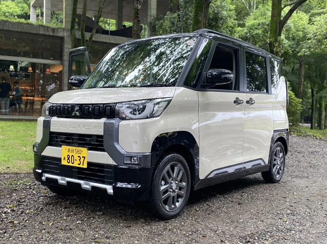【大本命④】三菱 デリカミニ　三菱渾身の力作が軽スーパーハイトワゴンSUVのデリカミニ。車両値引き目標8万円。納期2～3ヵ月。下取り価格の予想はBランク