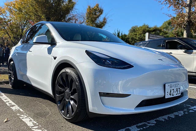 テスラ「モデルY」。昨年、モデルYは約122万台を売り世界新車販売トップ！　価格は533万7000～697万9000円