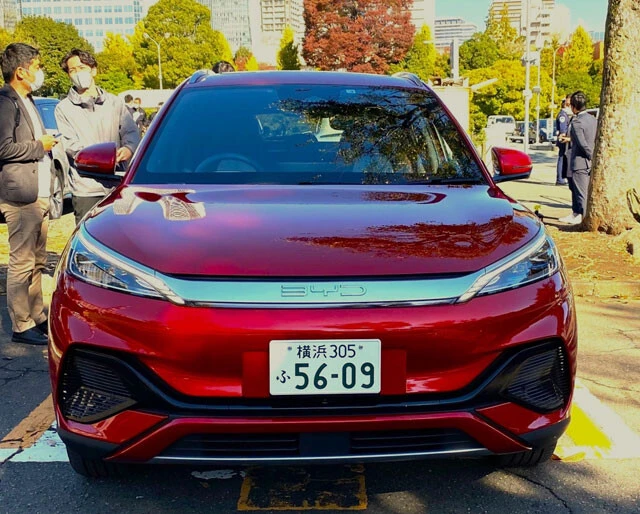 BYD自慢のEV、アットスリー。価格は450万円