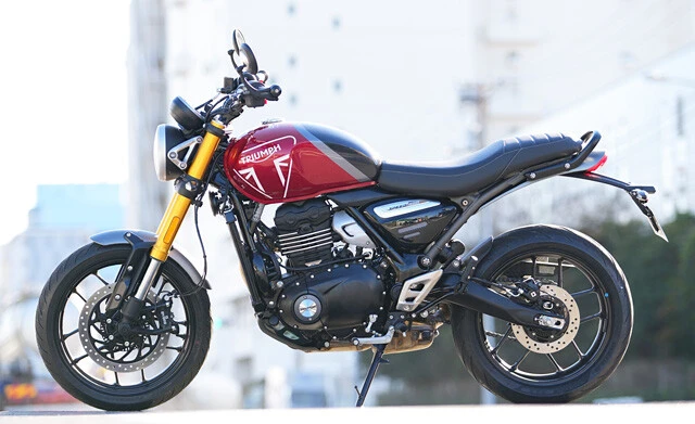 フロントブレーキにはサーキット走行もこなせるほどの性能を持つ高価なキャリパーを採用