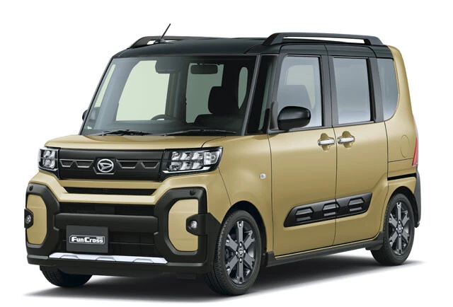 【大本命③】ダイハツ タント　軽スーパーハイトワゴンSUVのタントファンクロス。車両値引き目標10万円。納期2～3ヵ月。下取り価格の予想はCランク