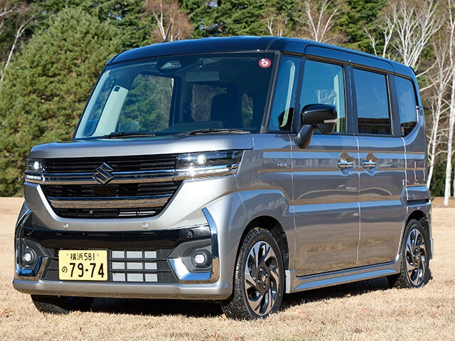 抜群の存在感を誇る外観と上質な室内が魅力の新型スペーシアカスタム。安全性能もアップデートされた