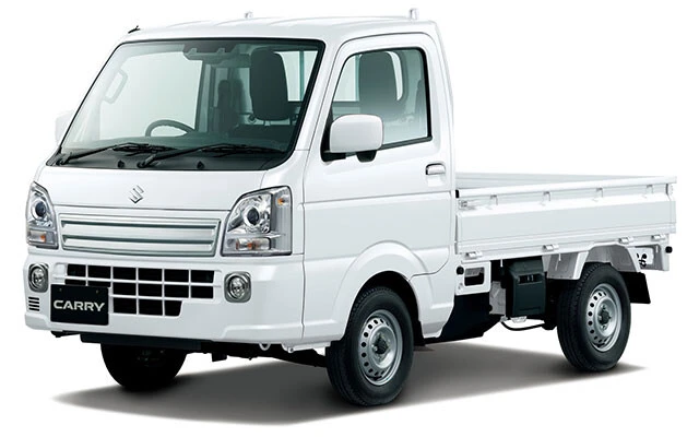 スズキのキャリイ。価格は111万7600~152万4600円。ちなみに最小回転半径はぶっちぎりの3.6m