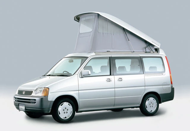 こちらはホンダ・ステップワゴンのフィールドデッキ。改造車扱いだった（写真／ホンダ）