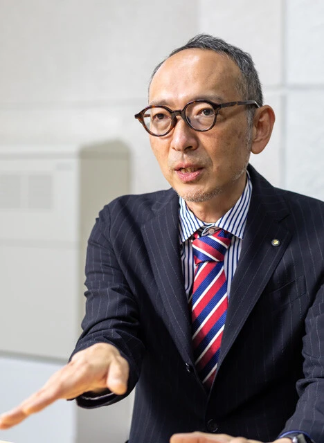 ジムニーノマドのアシスタントチーフエンジニアを務める縫村利喜氏を直撃。縫村氏は3ドアの4代目ジムニーの開発も行なってきた