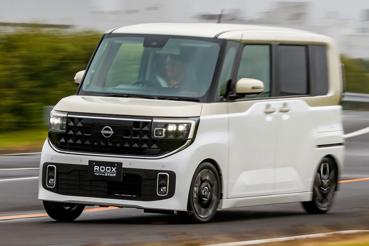 「日産ルークス」今秋、発売予定の軽スーパーハイトワゴン・ルークス。価格は167万2000円～236万3900円。経営再建の起爆剤となるか!?