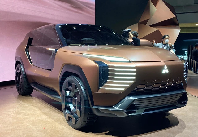 【第10位】三菱 エレバンスコンセプト　三菱の秘伝技術を煮込みに煮込んだ、スーパー全部盛りPHEVがSUVスタイルで登場！　市販化はあるのか!?