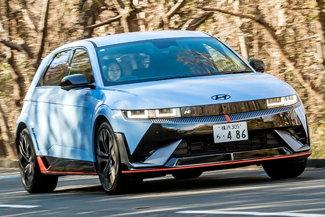 【第5位】ヒョンデ「アイオニック5N」韓国自動車大手のヒョンデが、昨年6月に日本市場に投入した高性能モデル・アイオニック5N。最高出力650馬力を誇る過激EV