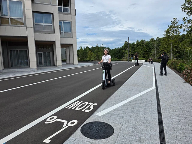 電動3輪モビリティによるシェアサービスが実証開始。モノだけでなく、人の移動も視野に入れた新たな都市交通の形が見えてきた