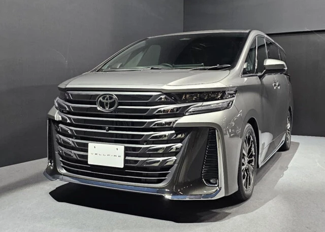 今年1月にアルファードとヴェルファイアに用意されたPHEV。ネット上には「マジ欲しい」「憧れ」の声も