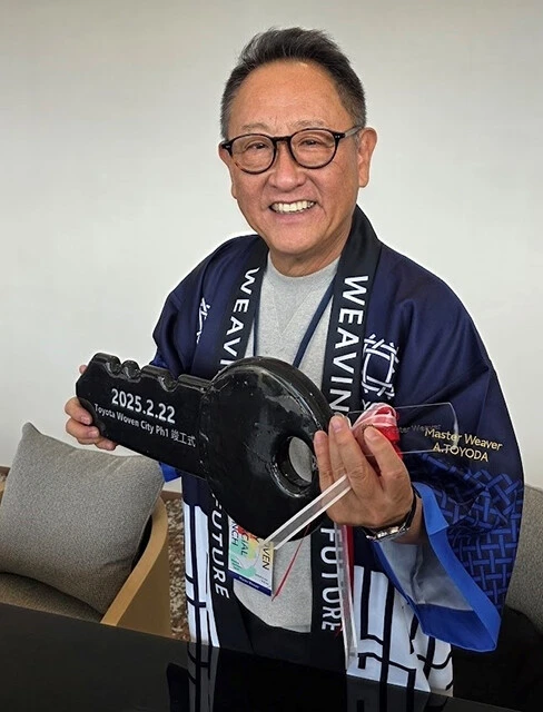 ウーブン・シティの現地で、トヨタの豊田章男会長を山本氏が直撃。自らを「ウーブン・シティの自称町内会長」と笑顔で語る豊田会長の口から飛び出した「未来」とは!?