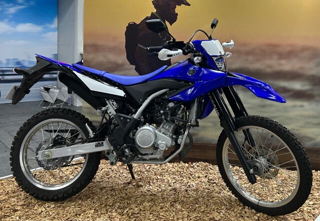 【第4位】ヤマハ WR125R　大阪モーターサイクルショー2025のヤマハブースに登場して話題に。ファンの間では国内導入の期待が高まっているが……