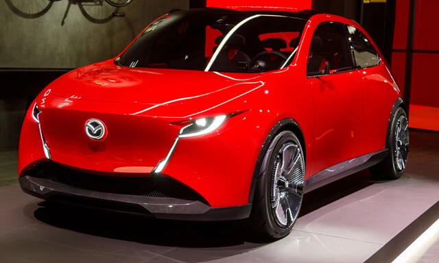 【第7位】マツダ ビジョンクロスコンパクト　久しぶりに小さくて元気なマツダのクルマが帰ってきた。感性とAI、そして走る歓びを詰め込んだ次世代コンパクト