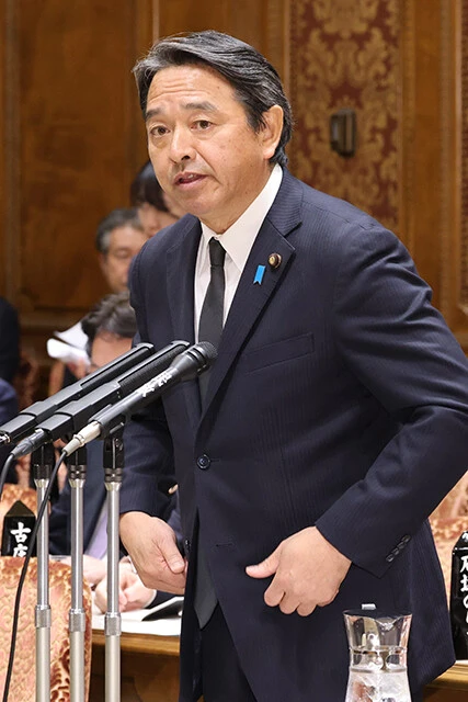 11月12日、参議院予算委員会で国民民主党の榛葉賀津也幹事長が走行距離課税を取り上げ、片山さつき財務大臣に質疑