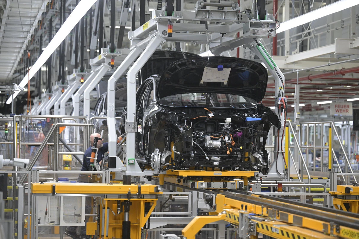 フォルクスワーゲンのドイツ工場。同社史上初となるドイツ工場閉鎖は免れたものの、工場縮小と大リストラの嵐が吹き荒れる......