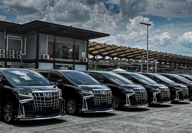 高残価率のアルファード、ヴェルファイアの「新車乗り継ぎ」に暗雲!?　"残クレ民"の未来が中東情勢とリンクする理由