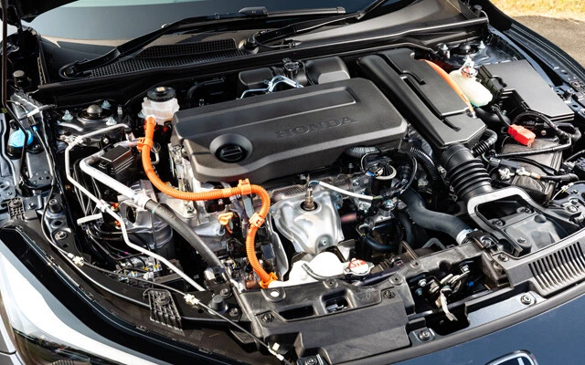 ホンダ独自のハイブリッドシステムを搭載。ハイブリッド感が全然ない