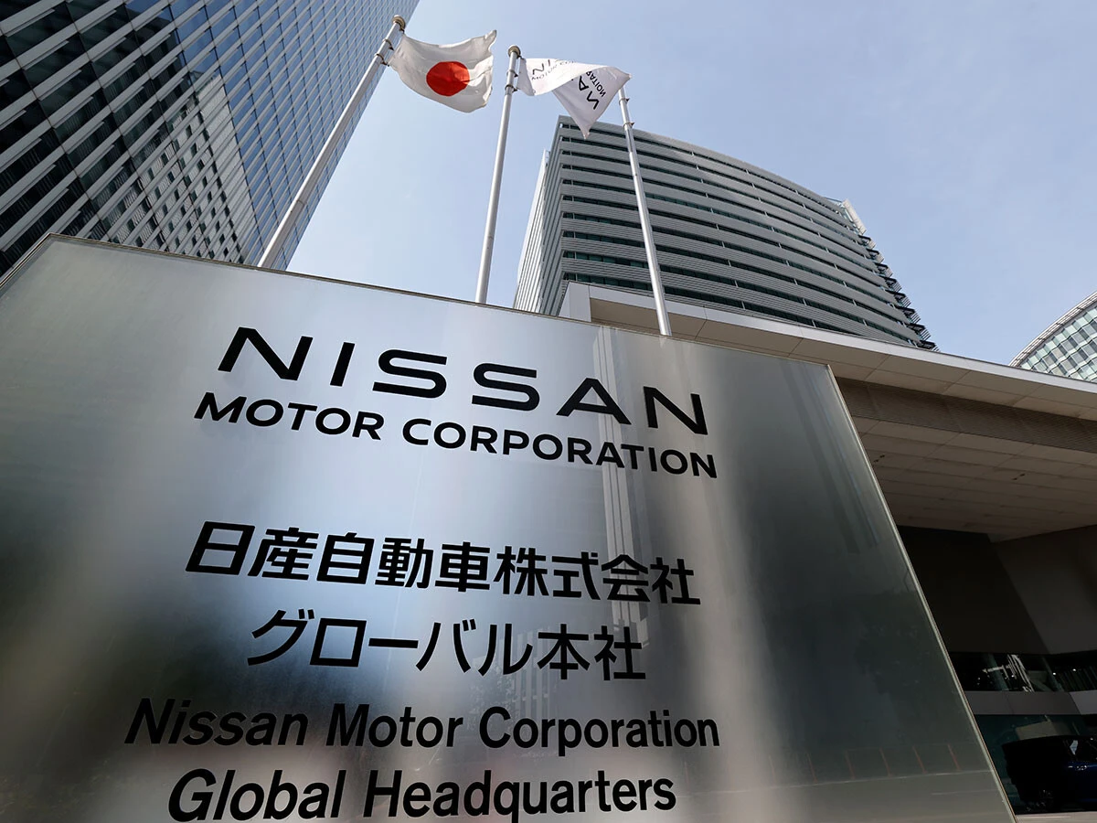 神奈川県横浜市にある日産の本社ビル。リストラの嵐が吹き荒れる中、日産の命運を握るのは「クルマの魅力」だが......