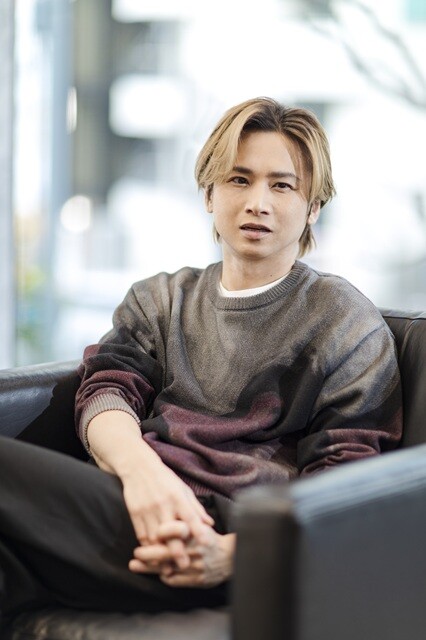 「今のフェラーリは戦術だけでなく、マシンにもスタート性能がいいとかタイヤに優しいとか、強みがないのも気になります」と話す堂本光一
