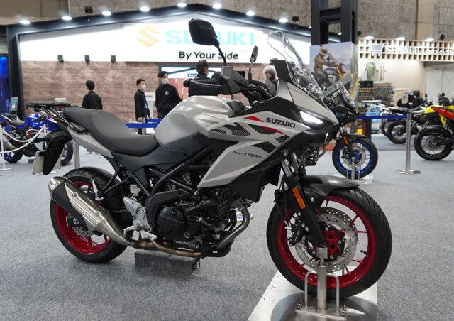 【第4位】スズキ　SV-7GX　電子制御ドライブモードセレクターにより、シーンや腕前に合わせた出力調整が可能。国内デビューも間近とみられ、こちらもヒットの予感がプンプン