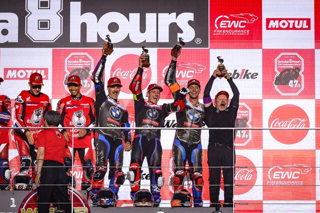 今年の鈴鹿8耐で、BMWモトラッドが総合3位を獲得。長年日本メーカーが築いてきた歴史に、新たな1ページを加えた