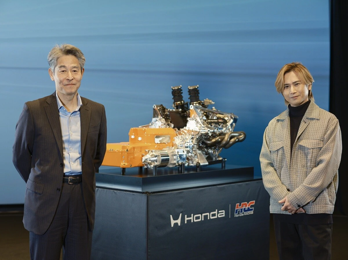 堂本光一がホンダPU開発トップ・角田哲史LPLを直撃！　アストンマーティンとのタッグで5年ぶりのワークス復帰【F1開幕直前スペシャル対談】