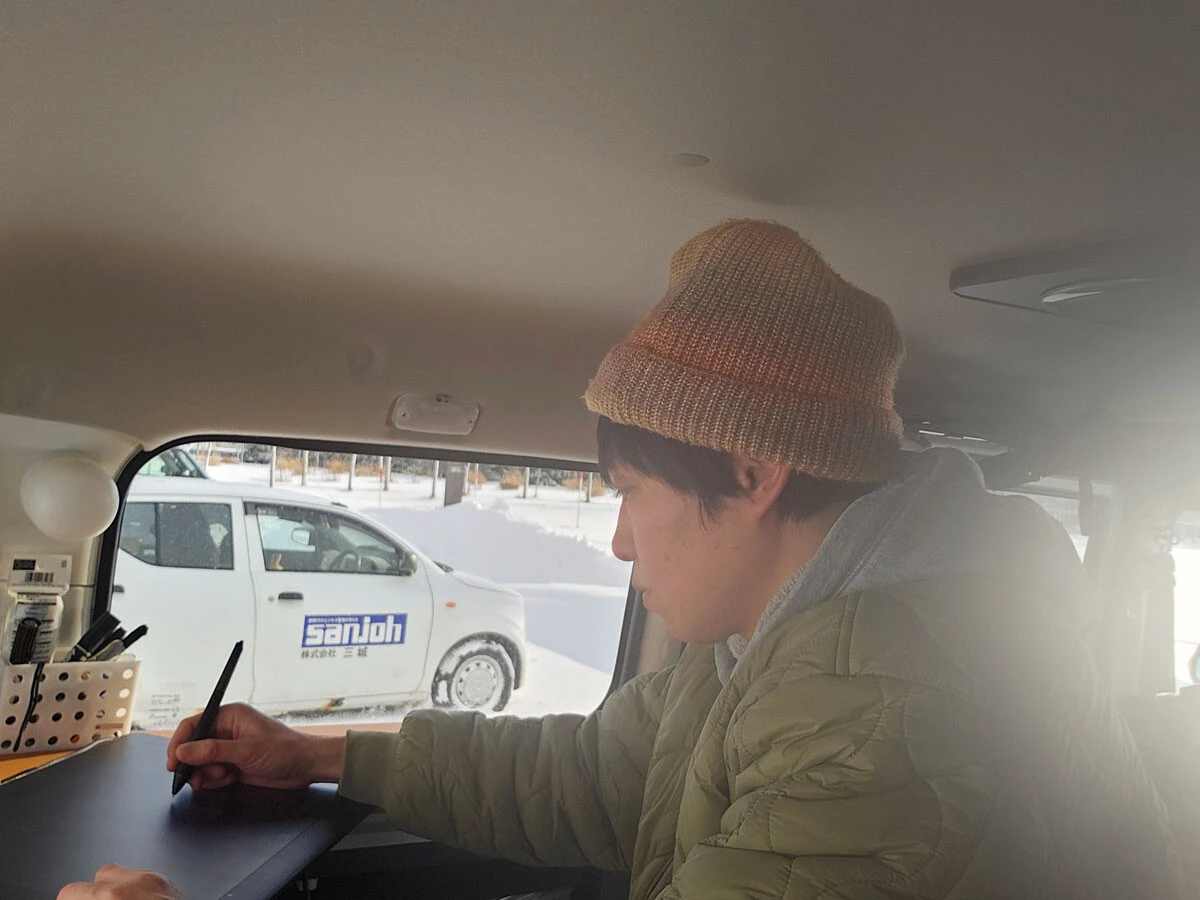 小田原ドラゴン（おだわら・どらごん）1970年、兵庫県生まれ。『僕はスノーボードに行きたいのか？』でヤンマガ月間新人漫画賞奨励賞を受賞。『コギャル寿司』で第47回文藝春秋漫画賞受賞。代表作に『おやすみなさい。』、『チェリーナイツ』、『ぼくと3本足のちょんぴー』、『今夜は車内でおやすみなさい。』など。週刊SPA！で漫画『今日も嫁が見つからない。』連載中