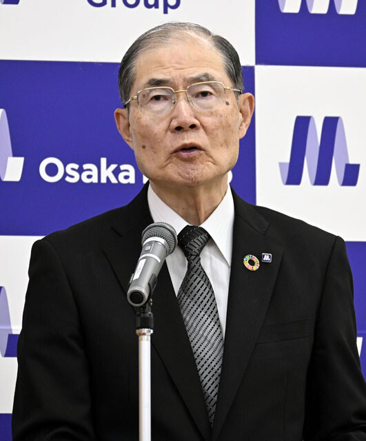 EVバス問題の対応を巡り、5月14日、大阪府大阪市で記者会見に臨んだ大阪メトロの河井英明社長