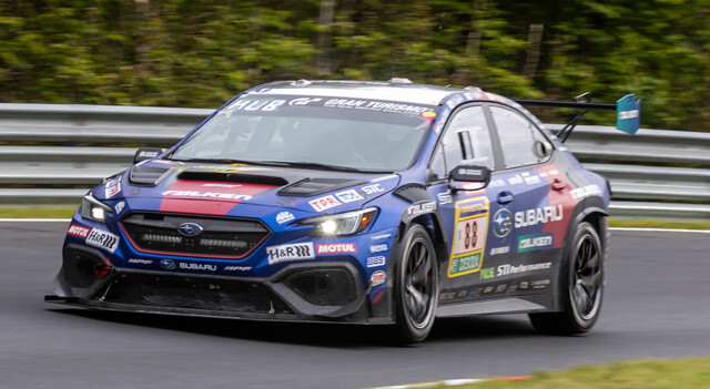 スバルのモータースポーツブランドSTIが、市販の「WRX S4」をベースに、ニュル制覇を目指したチューニングマシンを投入。果たして、過酷な24時間を戦い抜けたのか!?