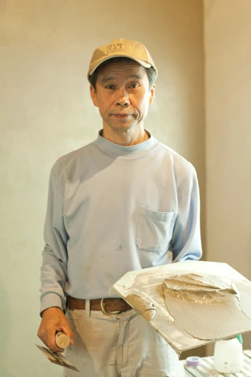 原田左官で働く、左官歴40年超の大ベテラン・中島文夫さん