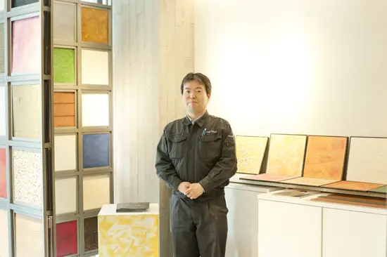 左官職人にもボーナスを支給 有名施設を続々受注する 原田左官 の 食える 経営とは 写真 ニュース 週プレnews 週刊プレイボーイのニュースサイト 左官職人にもボーナスを支給 有名施設を続々受注する 原田左官 の 食える 経営とは 写真 ニュース 週プレnews 週刊プレイボーイのニュースサイト