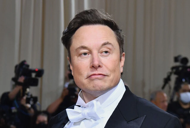 イーロン・マスクの買収でツイッターはどう変わる？　ホリエモン、デーブ・スペクターほか識者が解説！