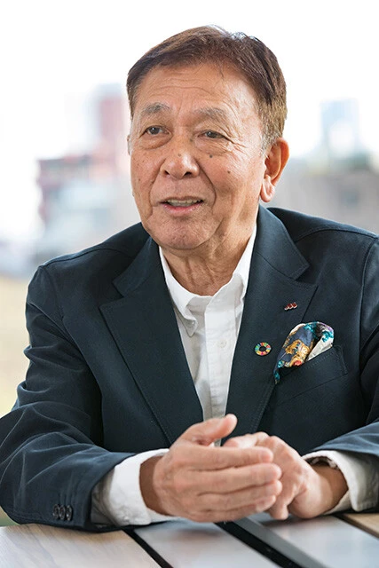 ざっくばらんに話をされる櫻田会長。インタビューで驚いたのは記憶力のすさまじさ。５０年前のことを昨日のことのように語り、日付や名前もポンポン出てくるのがすごい！