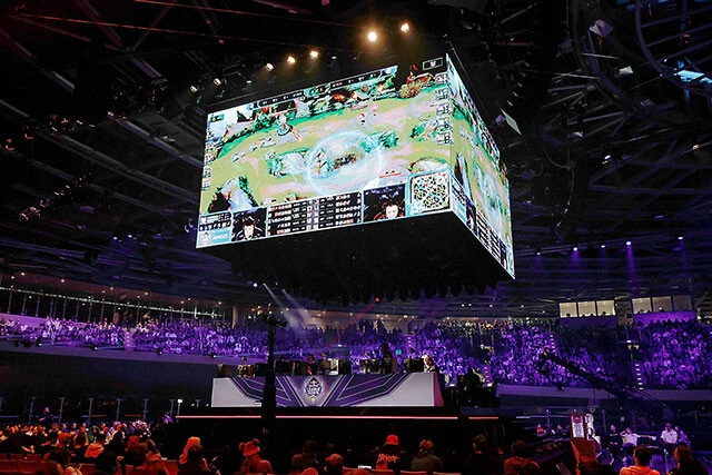 一瞬の判断が勝敗を分けるeスポーツでは、ラグは命取り。必然的に高スペックのグラフィックボードは不可欠になる（写真は2023年にベルリンで行なわれたeスポーツイベントショー）