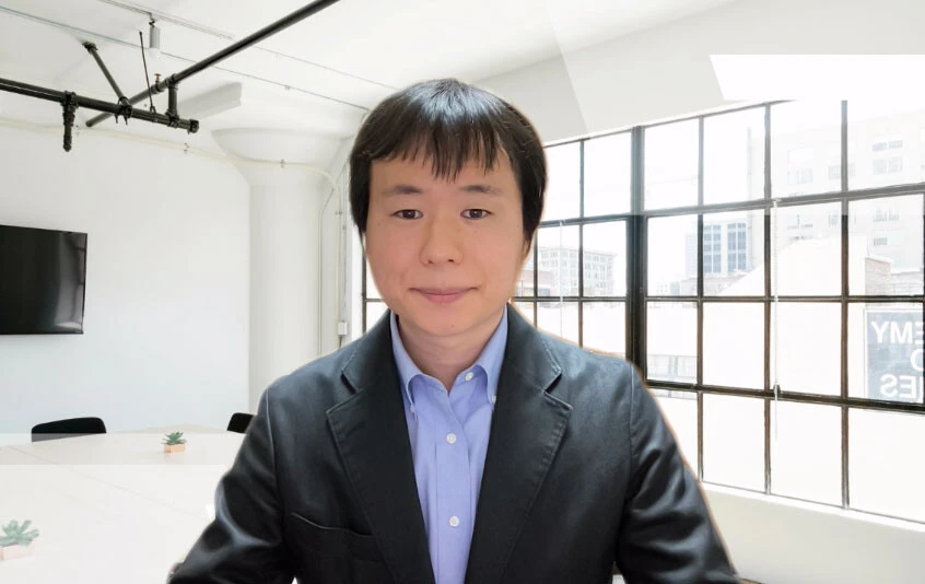 「インボイス導入は、支持基盤となる業界に『軽減税率』というエサをまきつつ、ヨーロッパ諸国並みの20%を超える高い消費税率を実現させるための方策だと考えています」と語る犬飼 淳氏