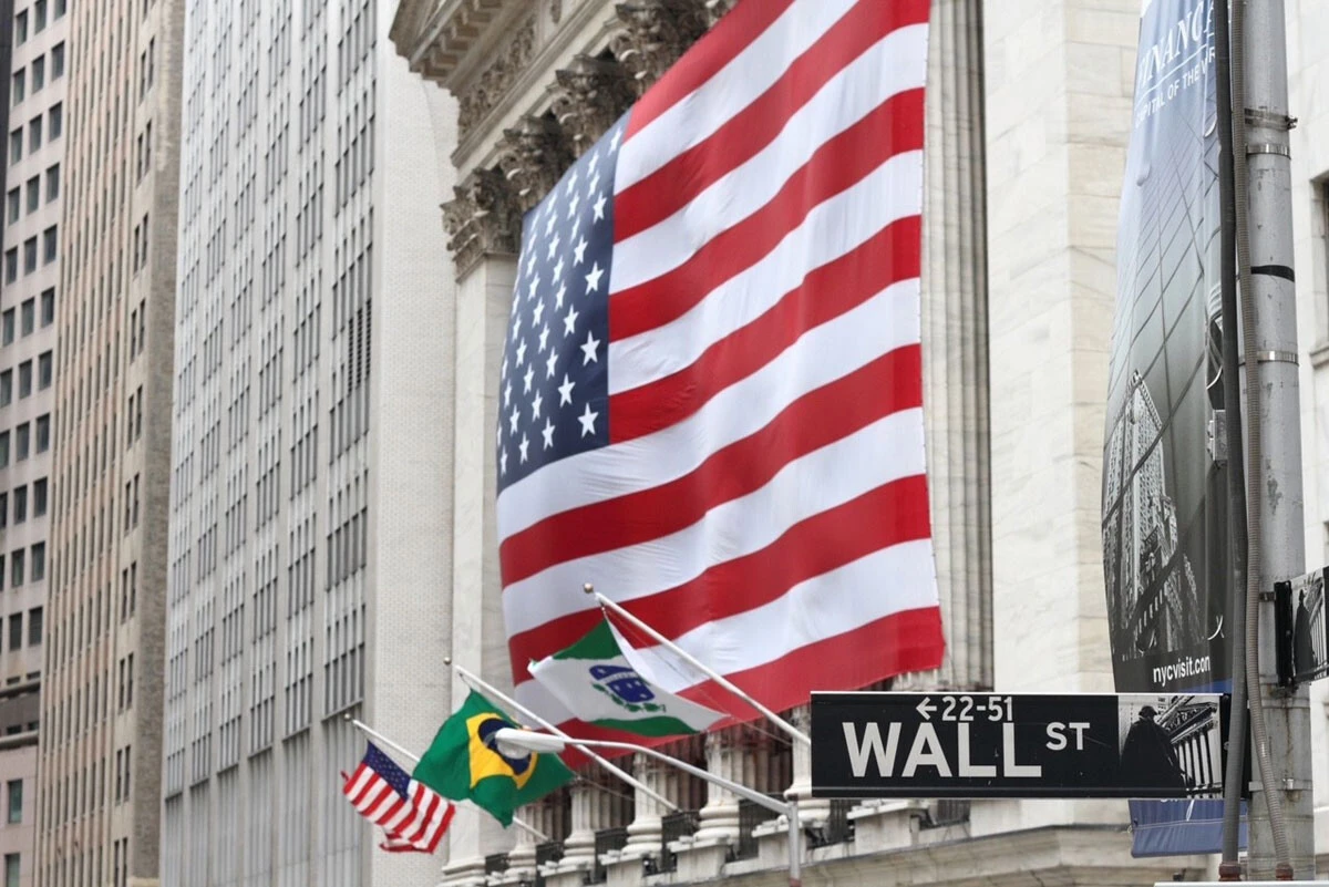 世界経済の中心として知られるウォール街