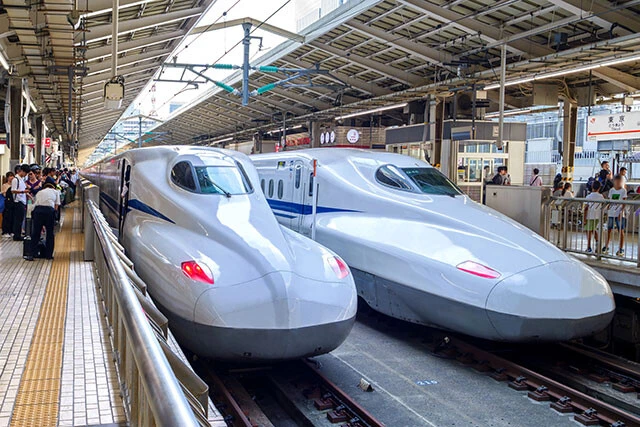 鉄道、バス、飛行機、高速道路、レンタカー……国内の交通機関を オトクに利用！