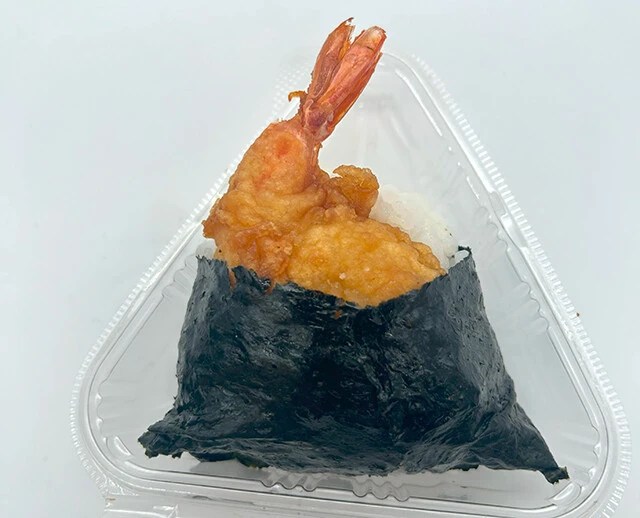 〈おむすび 米屋の太郎〉コメダHDが2月、東京・新宿にオープンしたおにぎり専門店。天むす（380円）や味噌ヒレカツむすび（330円）など、名古屋名物を生かしたメニューが特徴。埼玉にも2店舗あり