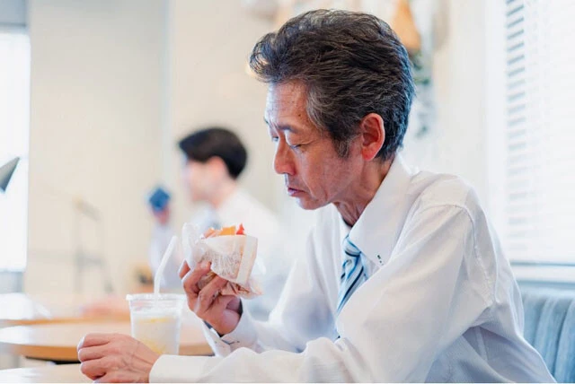 物価高騰で毎日が真剣勝負!?　中年サラリーマン"悲哀"のランチ事情